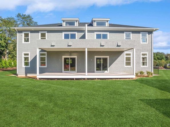 19 Montauk Highway 9, Westhampton NY 11977