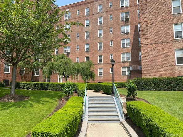 5645 Netherland Avenue 6D, Bronx NY 10471