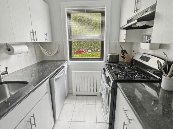 199-08 21st 1327, Whitestone NY 11357