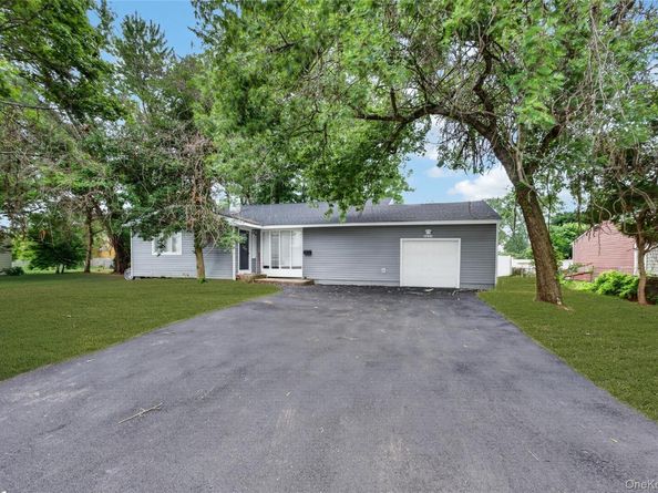 2202 Fire Avenue, Medford NY 11763