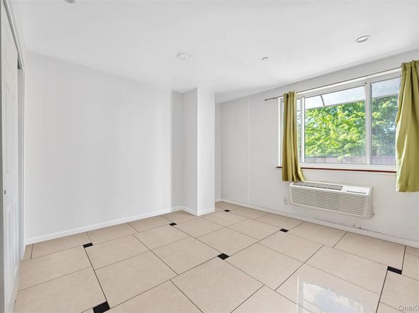 10607 Northern Boulevard 2B, Corona NY 11368