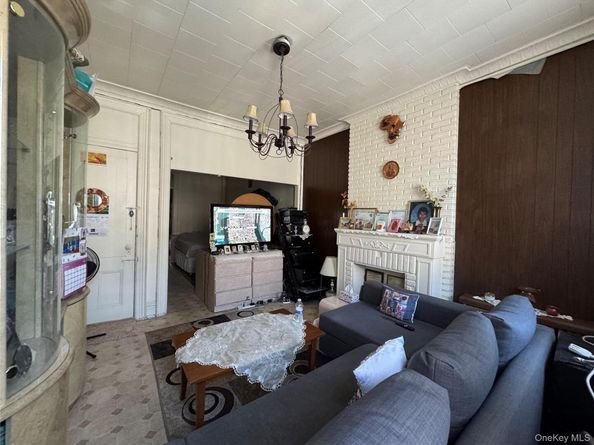 18-24 George Street, Ridgewood NY 11385