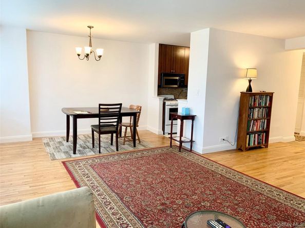17-85 215 Street 1R, Bayside NY 11360