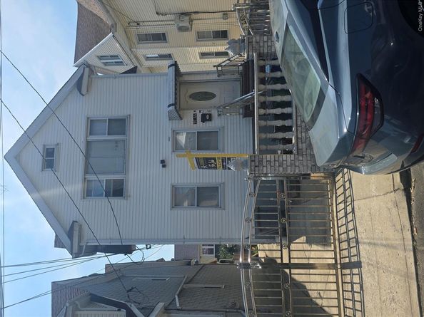 9144 117th Street, Richmond Hill NY 11418