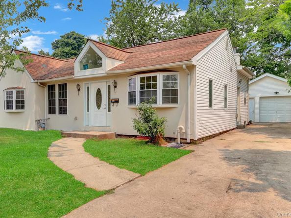 1431 Brooklyn Boulevard, Bay Shore NY 11706