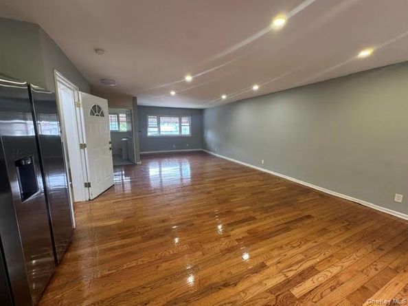 409 S 3rd Avenue, Mount Vernon NY 10550