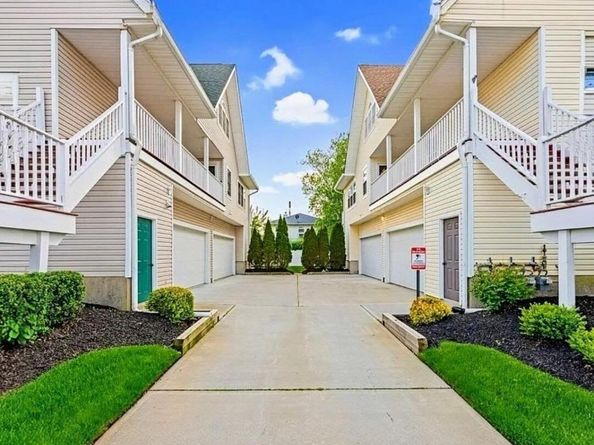 226-b Westside Avenue 23, Freeport NY 11520