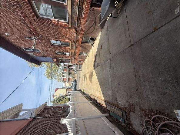 13515 127th Street, South Ozone Park NY 11420