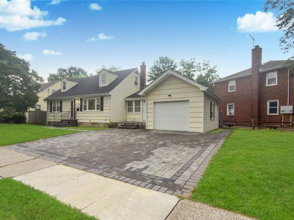 6 Harold Avenue, Hempstead NY 11550