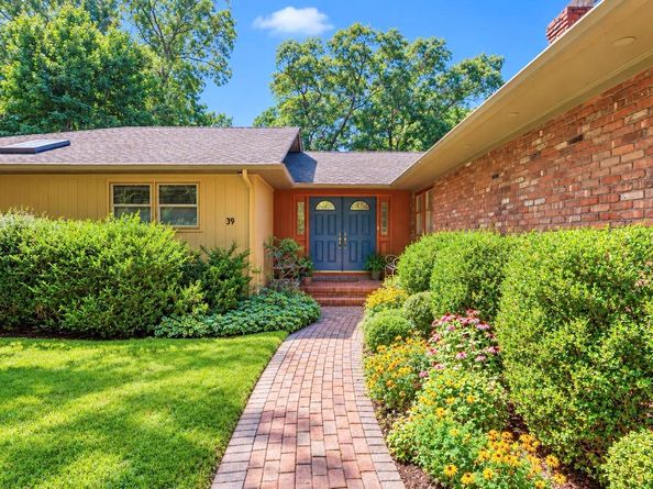 39 Daly Court, Riverhead NY 11901