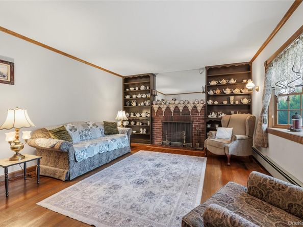 2473 New York Avenue, Melville NY 11747