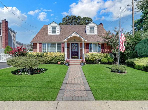 1188 New York Avenue, Franklin Square NY 11010