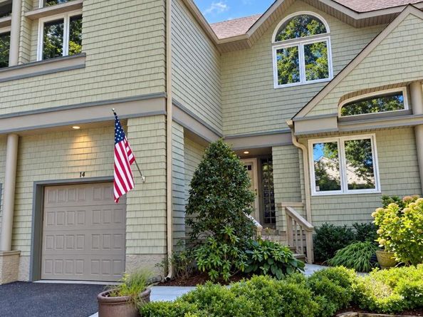 14 Insbrook Court, Huntington NY 11743