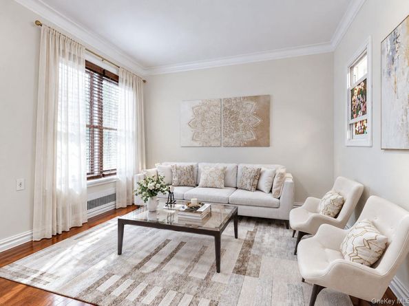 43-01 46th St 4A, Sunnyside NY 11104