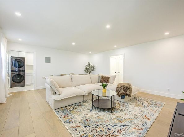 163-56 17th Avenue 4323, Whitestone NY 11357