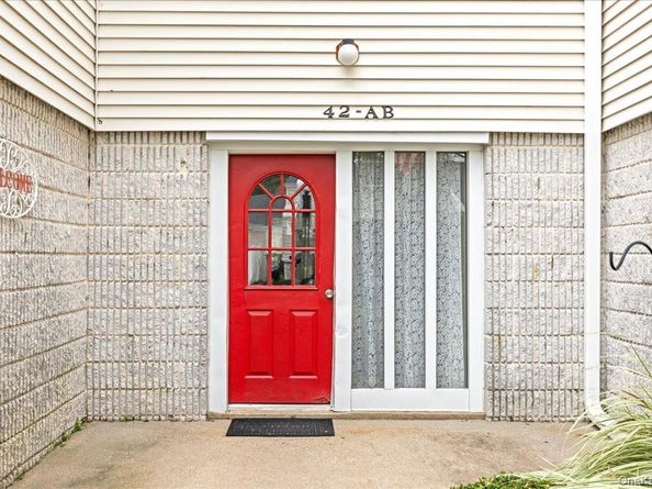 42 Richmond Boulevard 3A, Ronkonkoma NY 11779