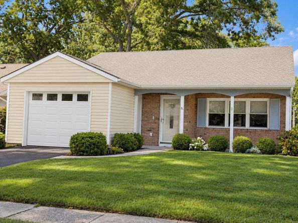 346 Edinburgh Drive, Ridge NY 11961