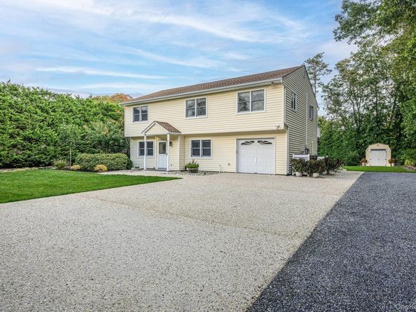 16B Squiretown Road, Hampton Bays NY 11946