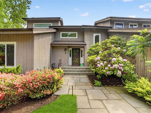 3 Leir Court, White Plains NY 10605