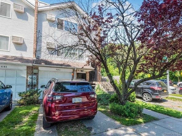 3683 Boller Avenue, Bronx NY 10466