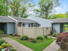 217 Springmeadow Drive I, Holbrook NY 11741