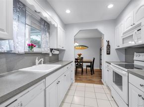 217 Springmeadow Drive I, Holbrook NY 11741