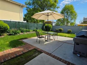 90-17 165th Avenue, Howard Beach NY 11414