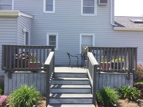 104 Phyllis Drive, Lindenhurst NY 11757