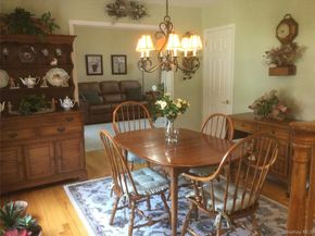 104 Phyllis Drive, Lindenhurst NY 11757