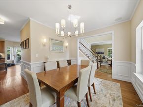 19 Sweetgum Lane, Miller Place NY 11764