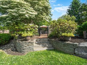 19 Sweetgum Lane, Miller Place NY 11764