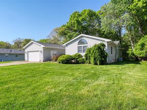 20 Valley Drive, East Moriches NY 11940