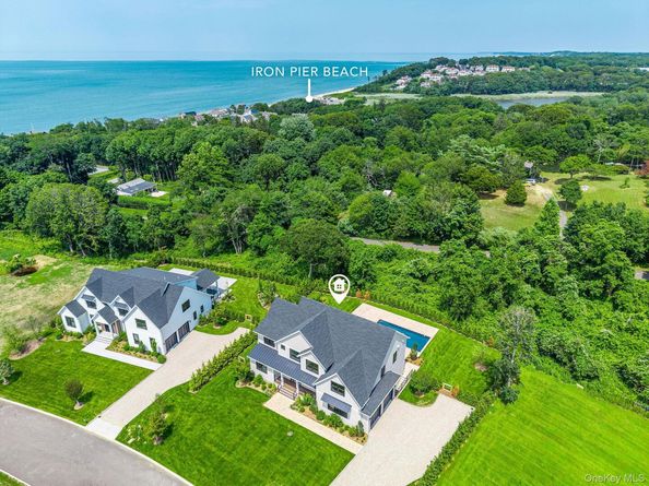 7 Sea Crest Court, Jamesport NY 11947