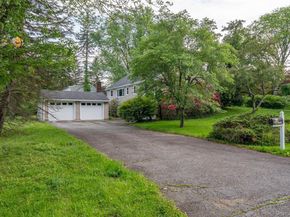 10 Horseshoe Road, Mount Kisco NY 10549