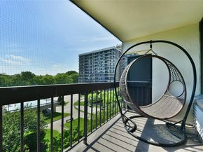 152-18 Union Turnpike 5O, Flushing NY 11367