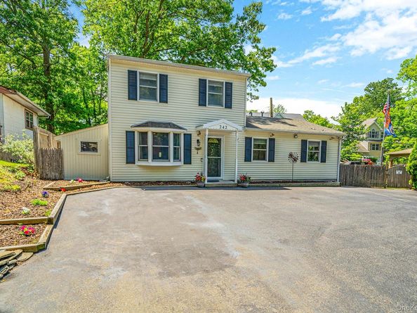 242 Lower Rocky Point Road, Sound Beach NY 11789