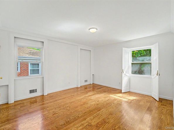 71-11 169th Street, Fresh Meadows NY 11365
