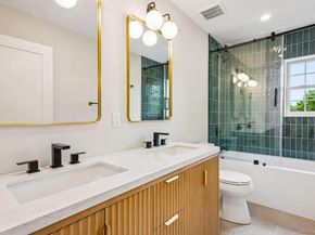 22 Shorehaven Lane, Manhasset NY 11030