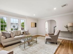 22 Shorehaven Lane, Manhasset NY 11030