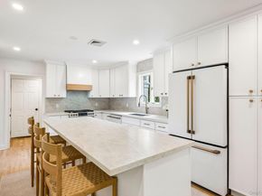 22 Shorehaven Lane, Manhasset NY 11030