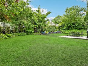 22 Shorehaven Lane, Manhasset NY 11030