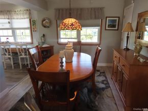 463 Mariners Way, Copiague NY 11726
