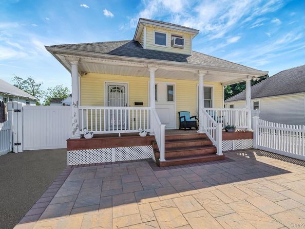 119 N 1st Avenue, Bay Shore NY 11706