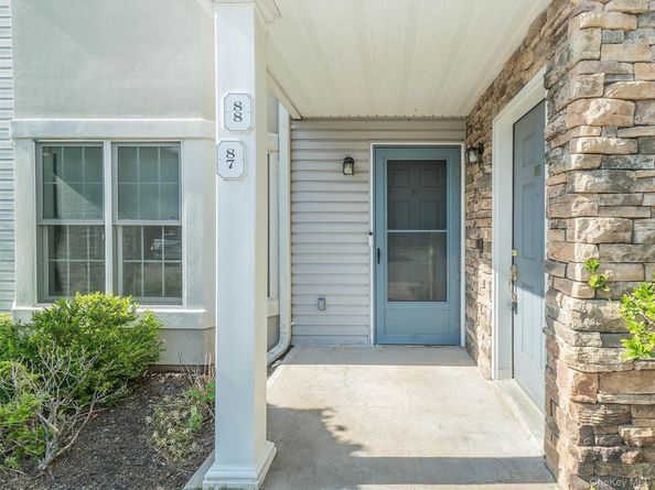 87 Pond View Drive, Port Washington NY 11050
