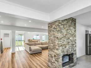 38 Fireplace Lane, Hicksville NY 11801