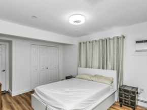 38 Fireplace Lane, Hicksville NY 11801