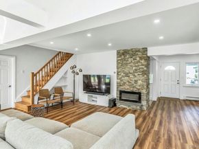 38 Fireplace Lane, Hicksville NY 11801