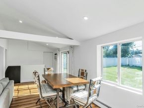 38 Fireplace Lane, Hicksville NY 11801