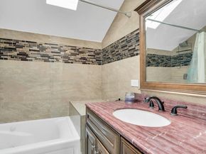 129 Gleeland Street, Deer Park NY 11729