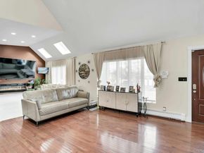 129 Gleeland Street, Deer Park NY 11729